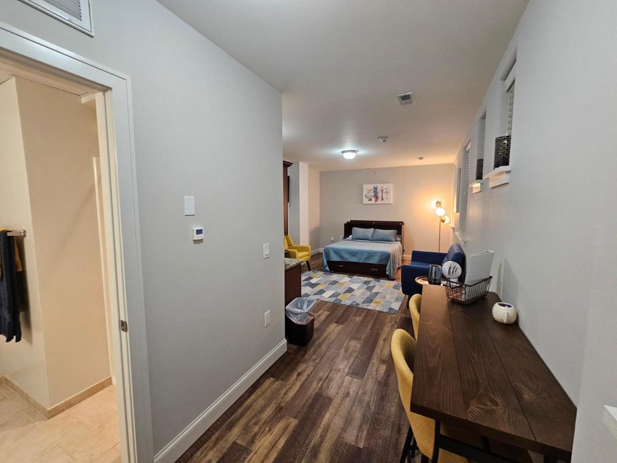 Cozy Studio At The Historic Inman Champaign Buitenkant foto